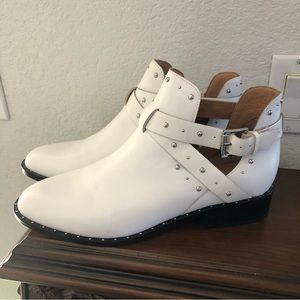 Halogen white buckle silver stud leather booties 10M